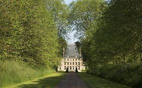 Chateau De Beneauville
