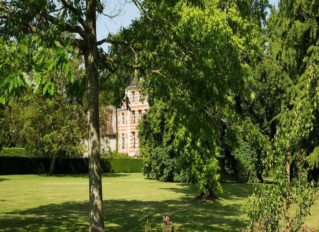 Chateau De Beneauville Petiville (Calvados) Exterior photo